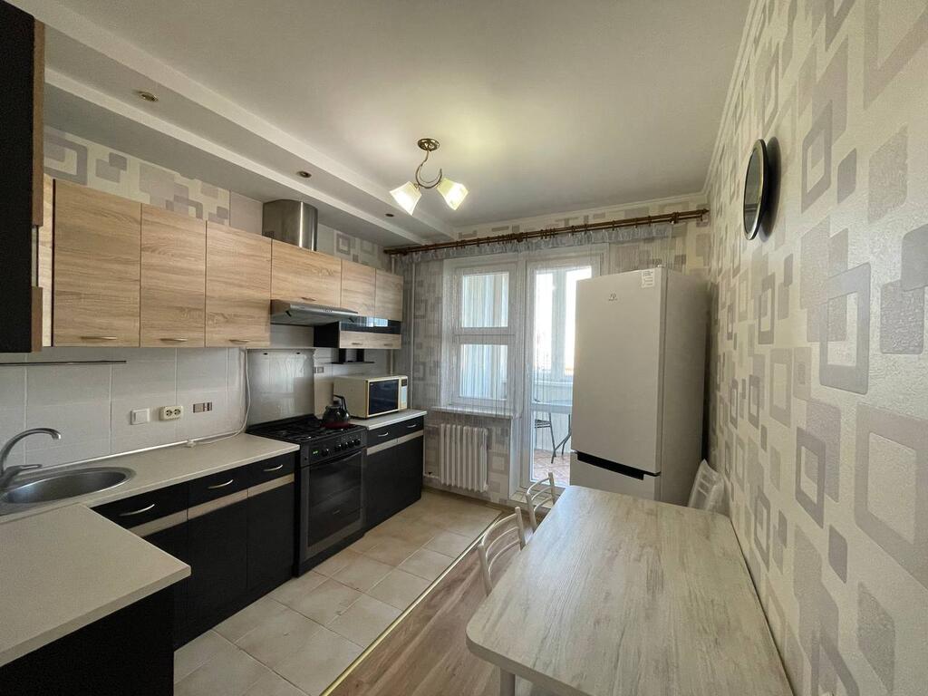 Двухкомнатная квартира на сутки в Гомель, ул. Мазурова 117