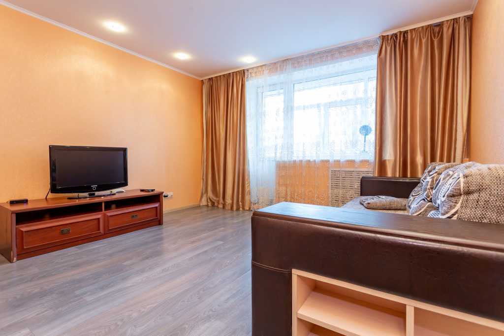 Однокомнатная квартира на сутки в Гомель, ул. Кожара 7