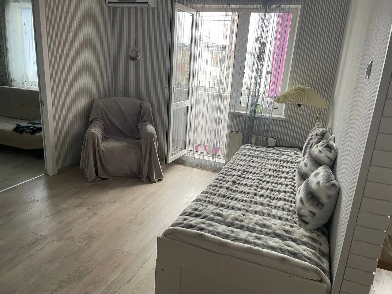 Interior of apartment for daily rent, Gomel, Vosstaniya sq. 3